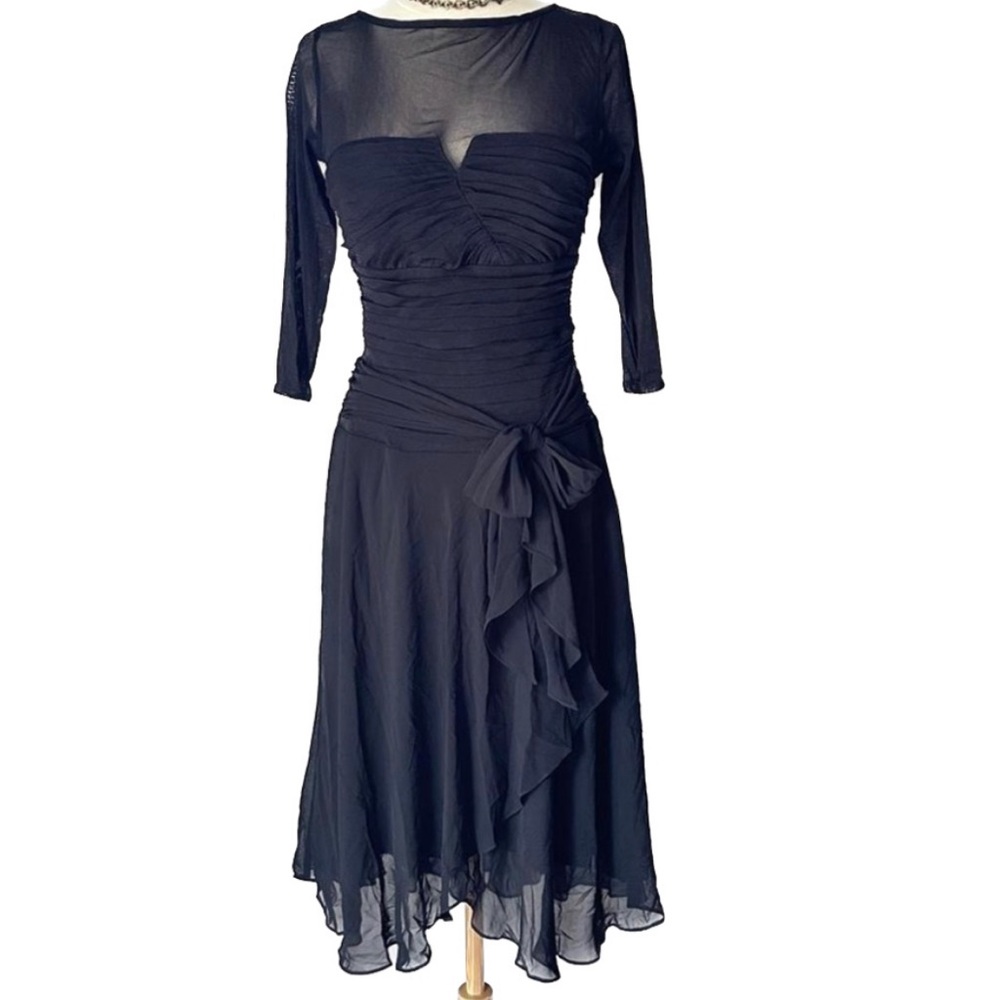 Sangria petite mesh ruched dress